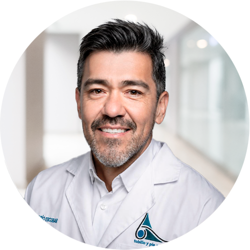 Dr. Darío Escobar