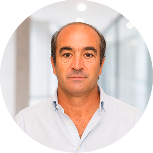 Dr. Esteban García